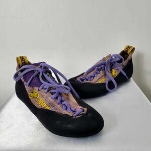 La Sportiva Mythos Rock Climbing Shoes